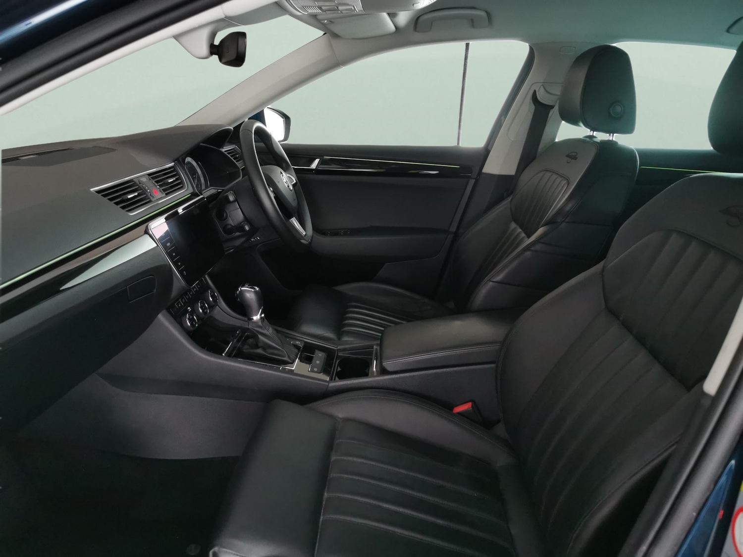 Used Skoda Superb 2018 for sale - 76580556: Photo 4