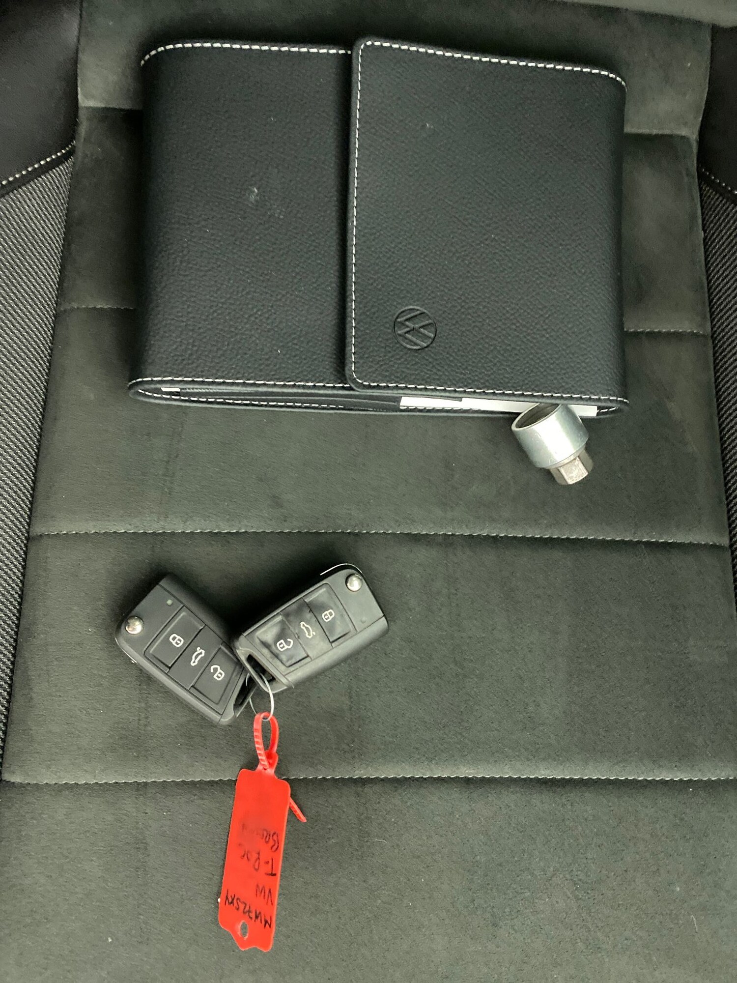 Used Volkswagen T-Roc 2023 for sale - 78107786: Photo 25