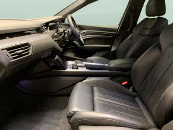 Used Audi e-tron 2021 for sale - 75422131: Photo