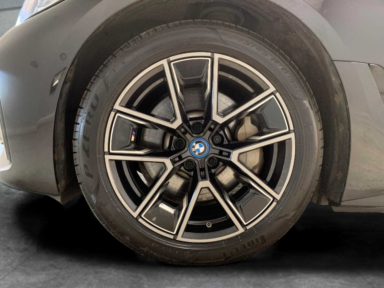 Used BMW i4 2022 for sale - 76542549: Photo 23