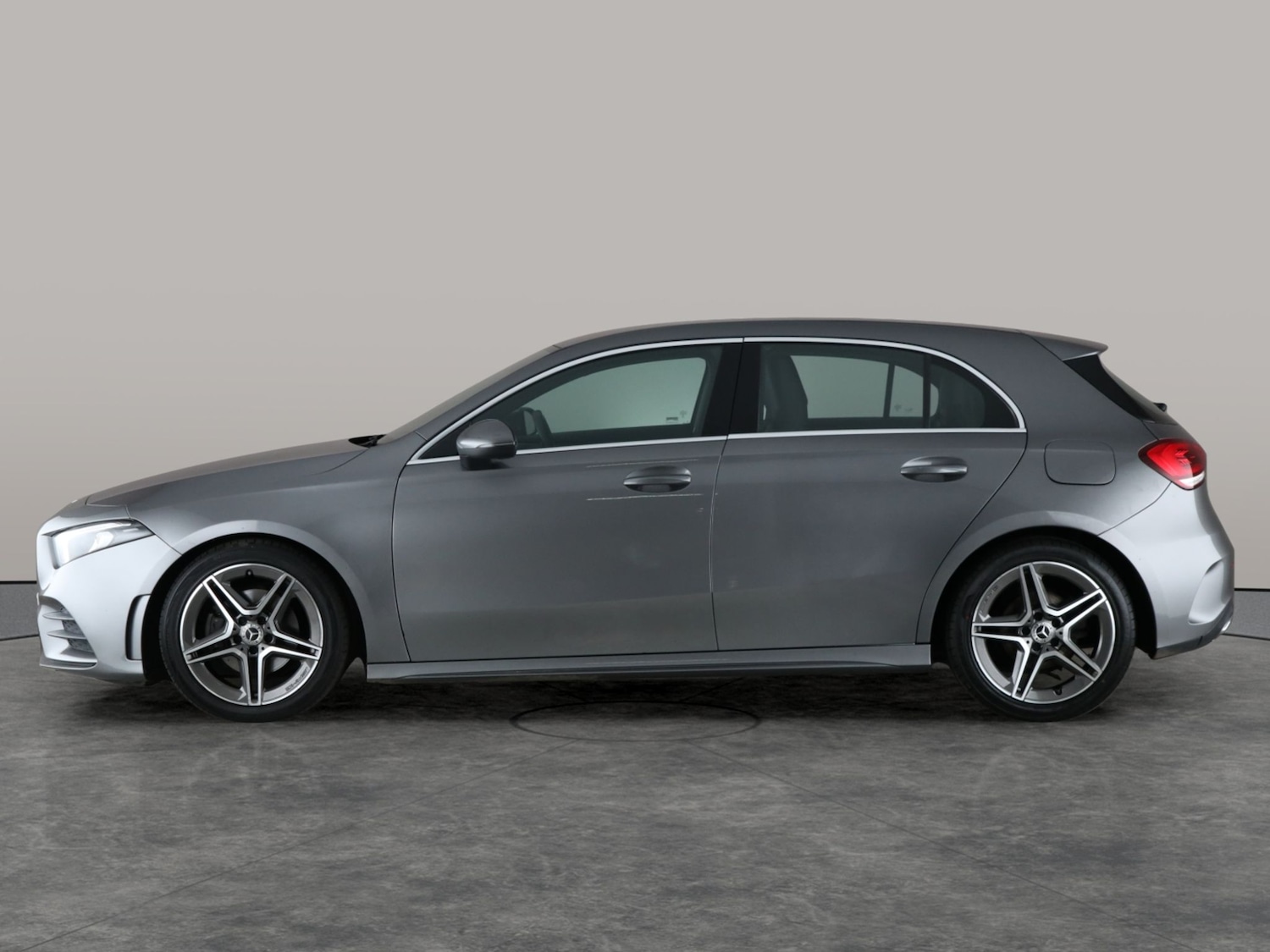 Used Mercedes-Benz A-Class 2018 for sale - 76505358: Photo 14