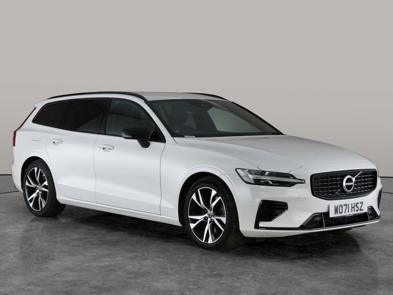 Used Volvo V60 2021 for sale - 76176840: Photo 11