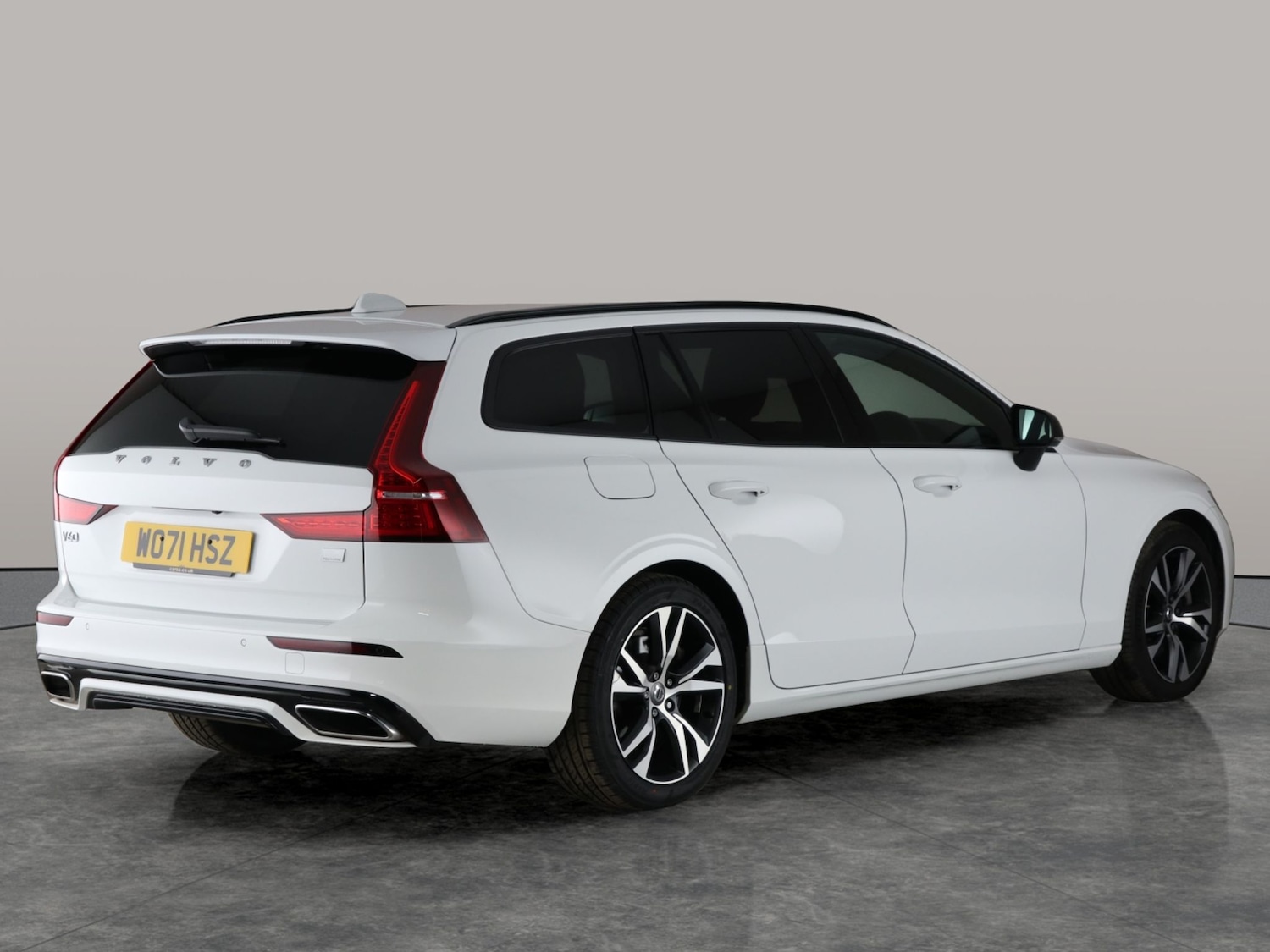 Used Volvo V60 2021 for sale - 76176840: Photo 13