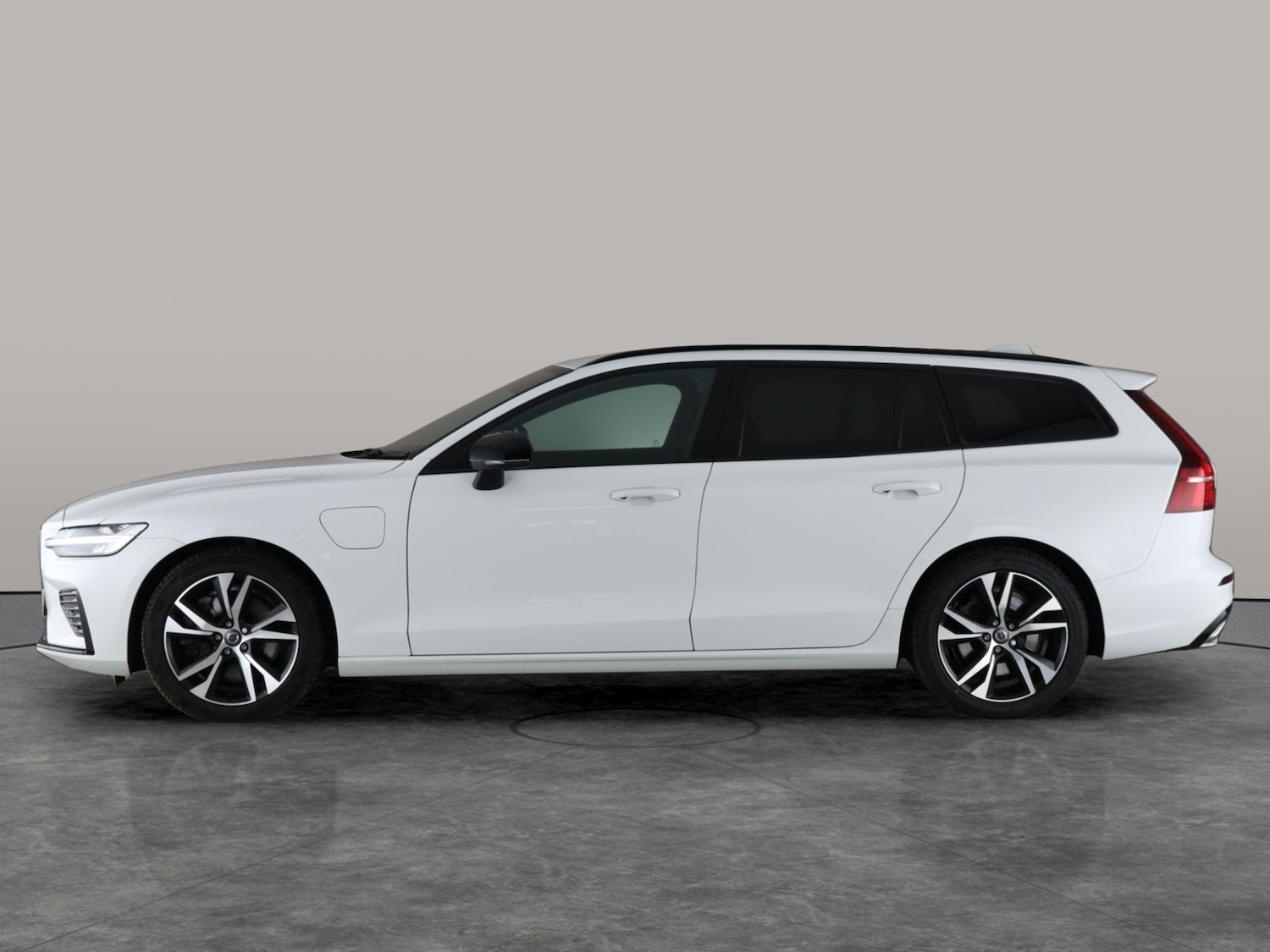 Used Volvo V60 2021 for sale - 76176840: Photo 17