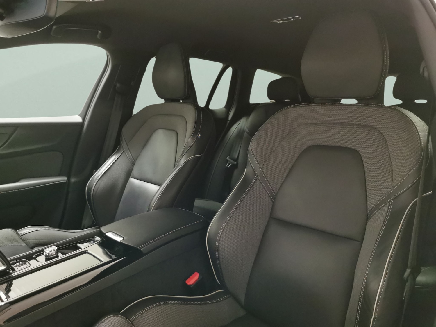 Used Volvo V60 2021 for sale - 76176840: Photo 18