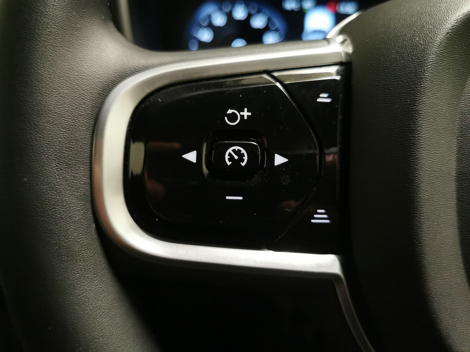 Used Volvo V60 2021 for sale - 76176840: Photo 26