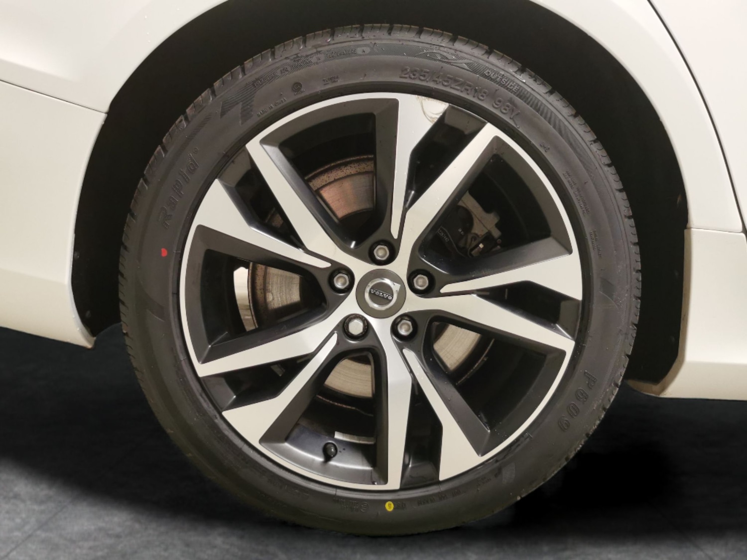 Used Volvo V60 2021 for sale - 76176840: Photo 32