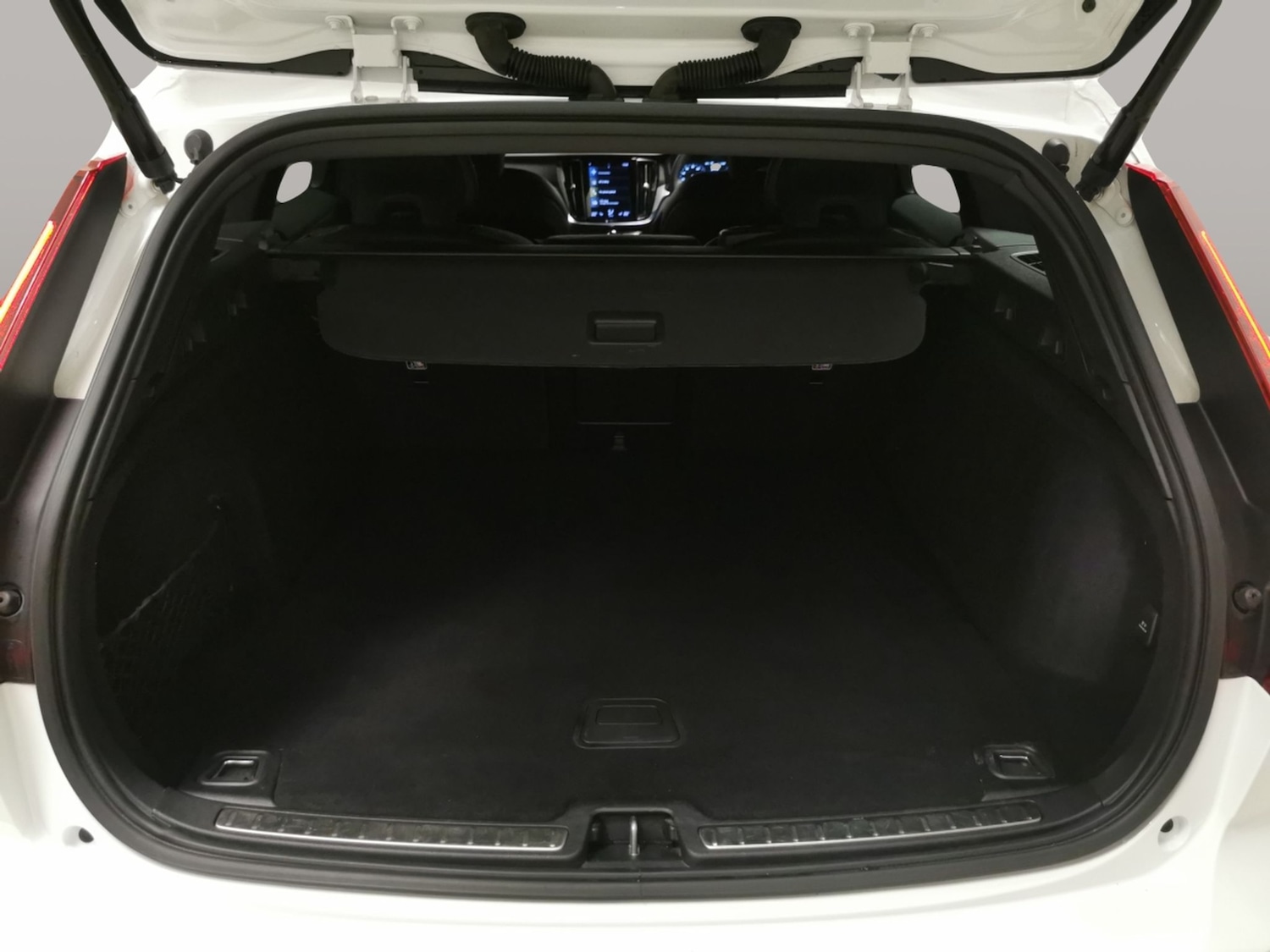 Used Volvo V60 2021 for sale - 76176840: Photo 43