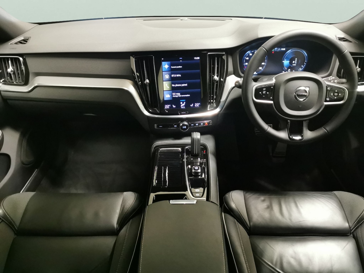 Used Volvo V60 2021 for sale - 76176840: Photo 9
