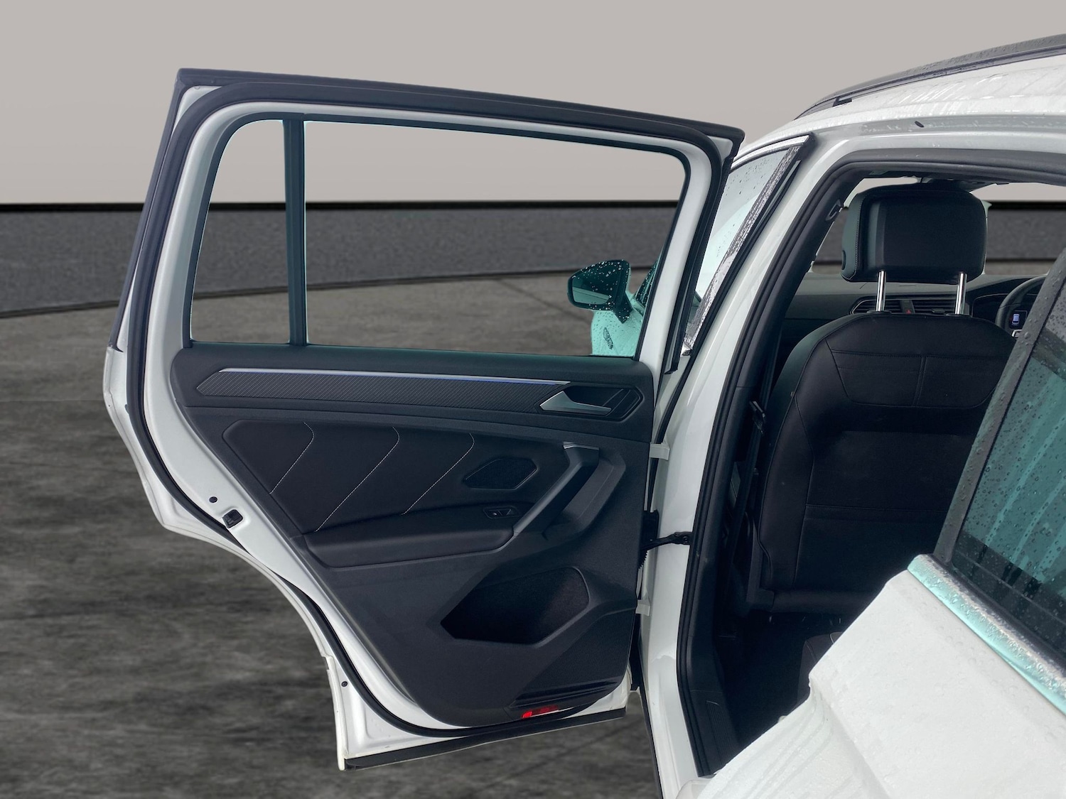 Used Volkswagen Tiguan 2023 for sale - 77324276: Photo 22