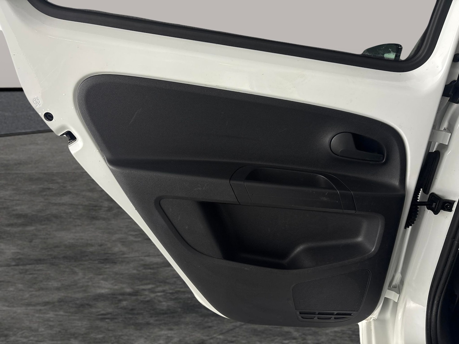 Used Volkswagen up! 2021 for sale - 77221409: Photo 22