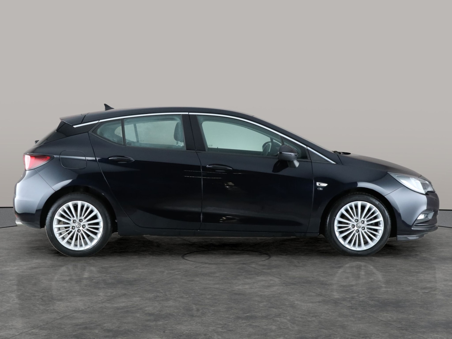 Used Vauxhall Astra 2018 for sale - 76773781: Photo 10