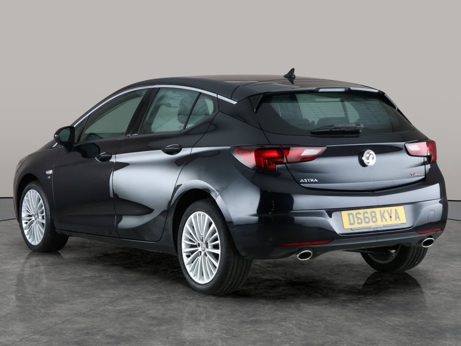 Used Vauxhall Astra 2018 for sale - 76773781: Photo 13