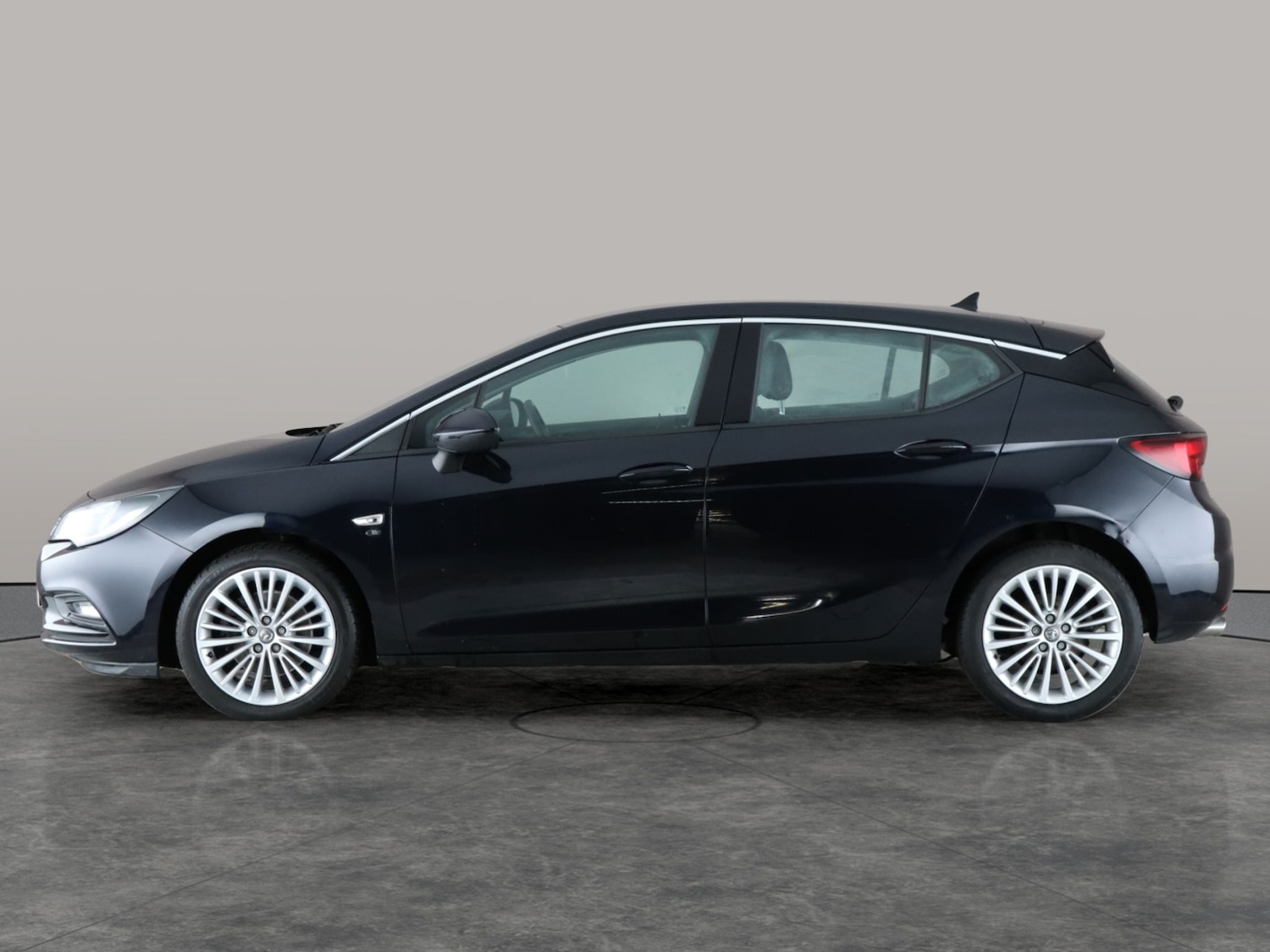 Used Vauxhall Astra 2018 for sale - 76773781: Photo 14