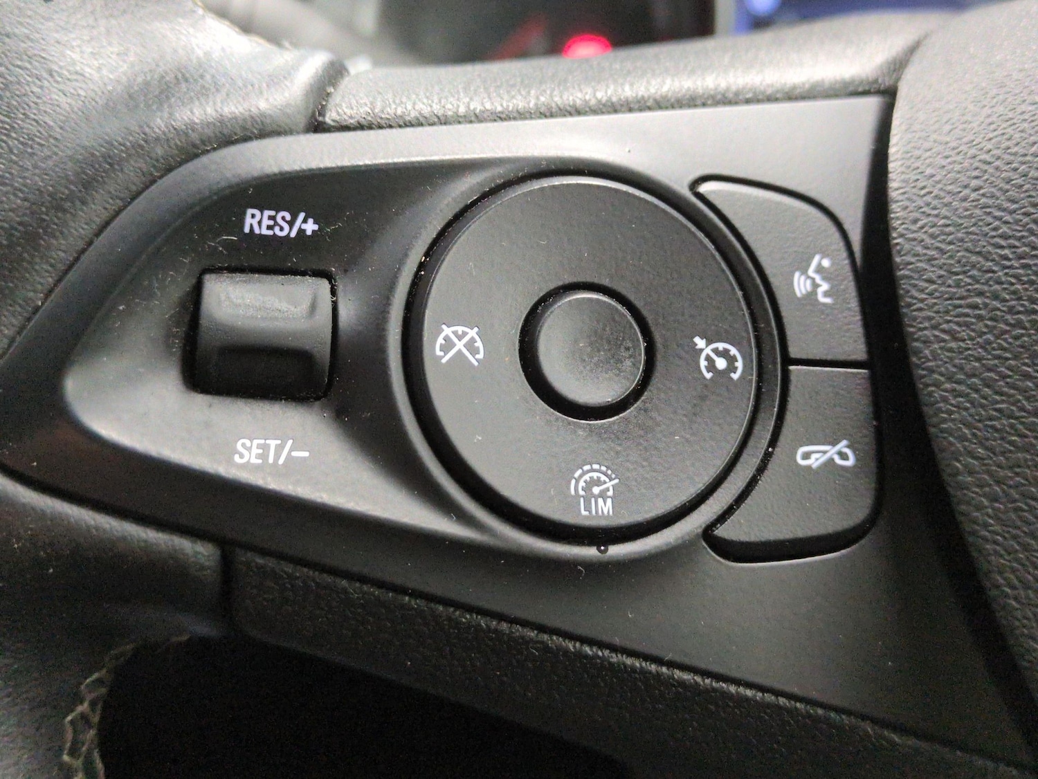 Used Vauxhall Astra 2018 for sale - 76773781: Photo 19