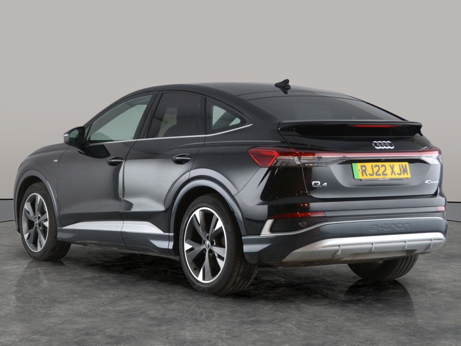 Used Audi Q4 e-tron 2022 for sale - 78065469: Photo 8