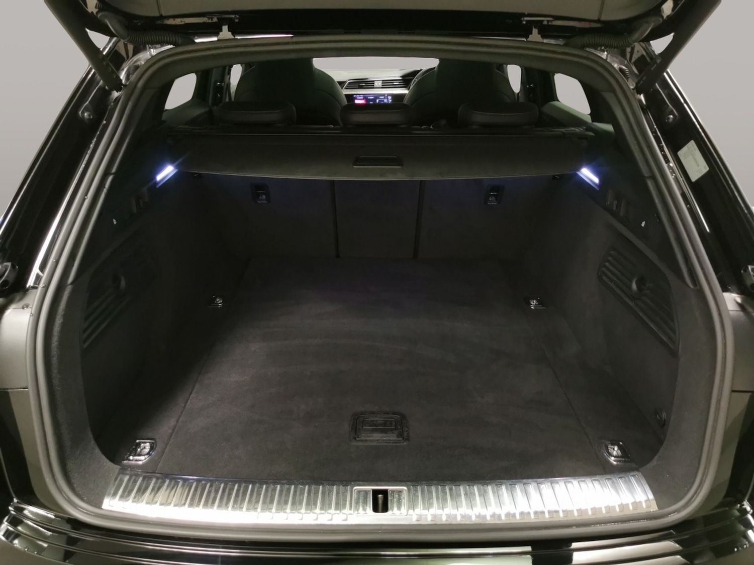 Used Audi e-tron 2021 for sale - 77053449: Photo 36