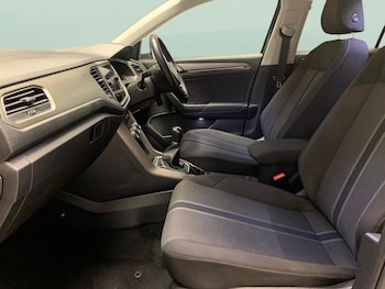 Used Volkswagen T-Roc 2021 for sale - 75422165: Photo