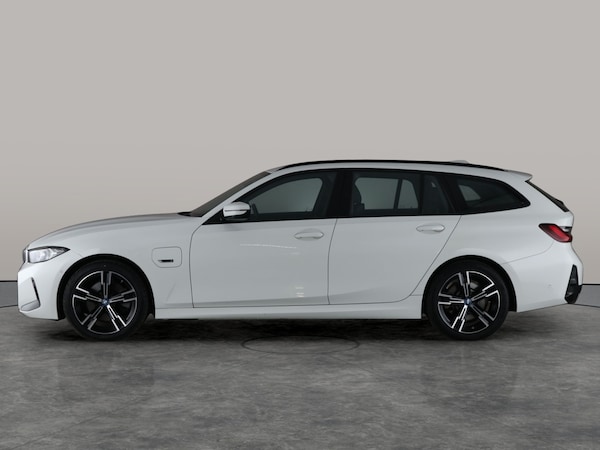Used BMW 3 Series 2022 for sale - 76300654: Photo 17
