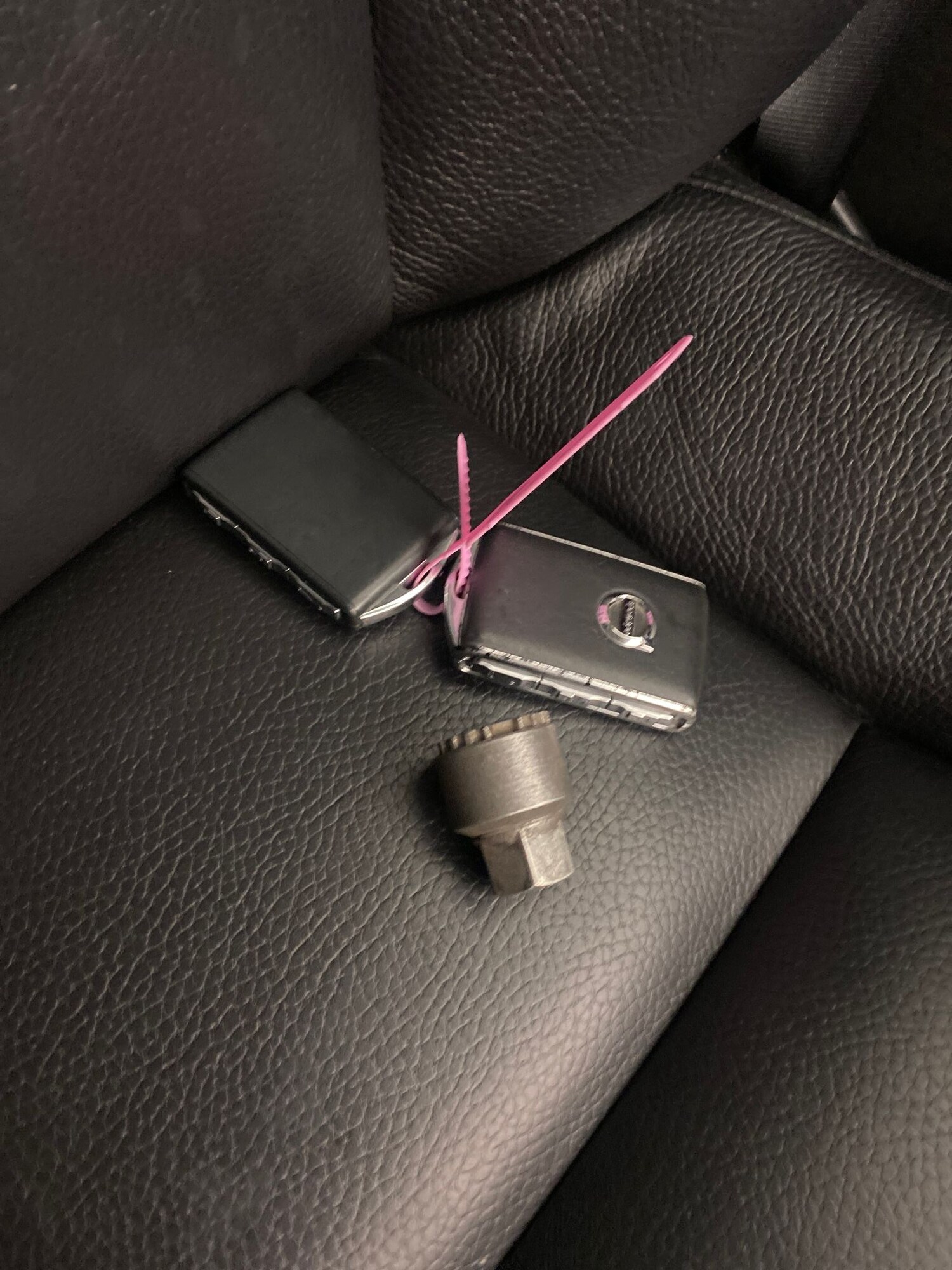 Used Volvo V60 2018 for sale - 78040061: Photo 34