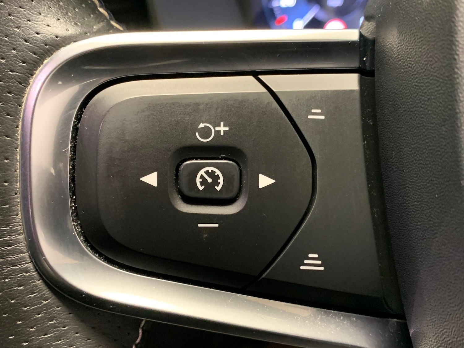 Used Volvo XC40 2019 for sale - 76668570: Photo 16