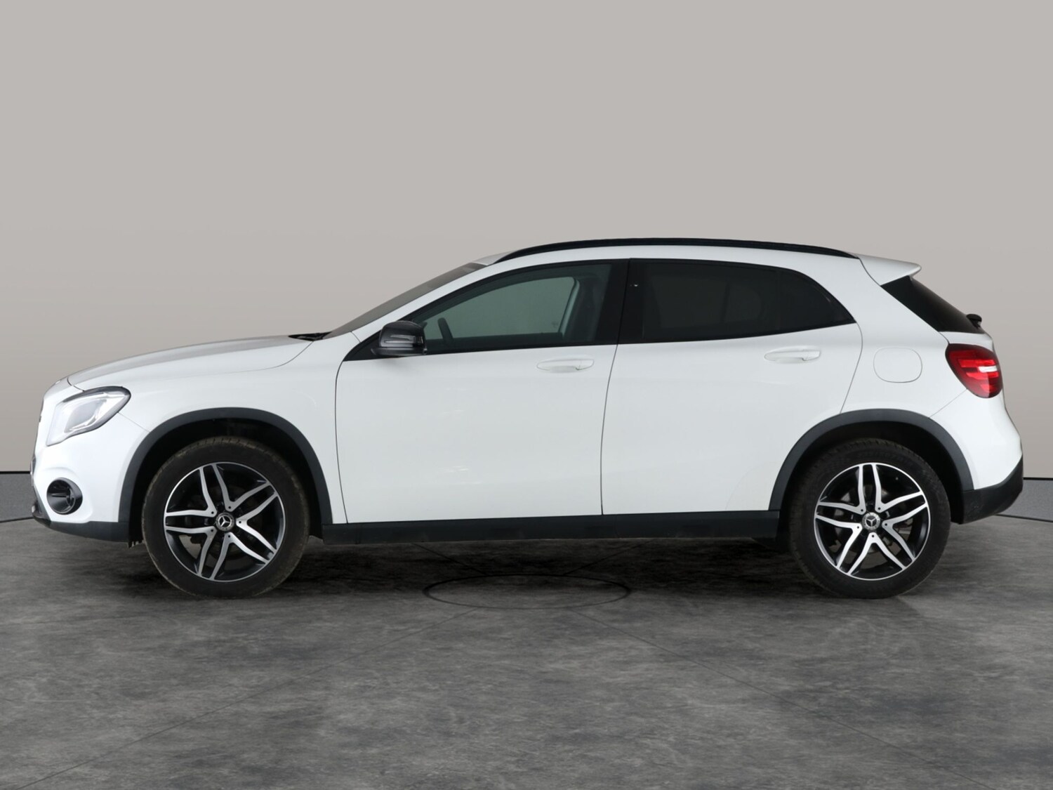 Used Mercedes-Benz GLA 2019 for sale - 76382961: Photo 14