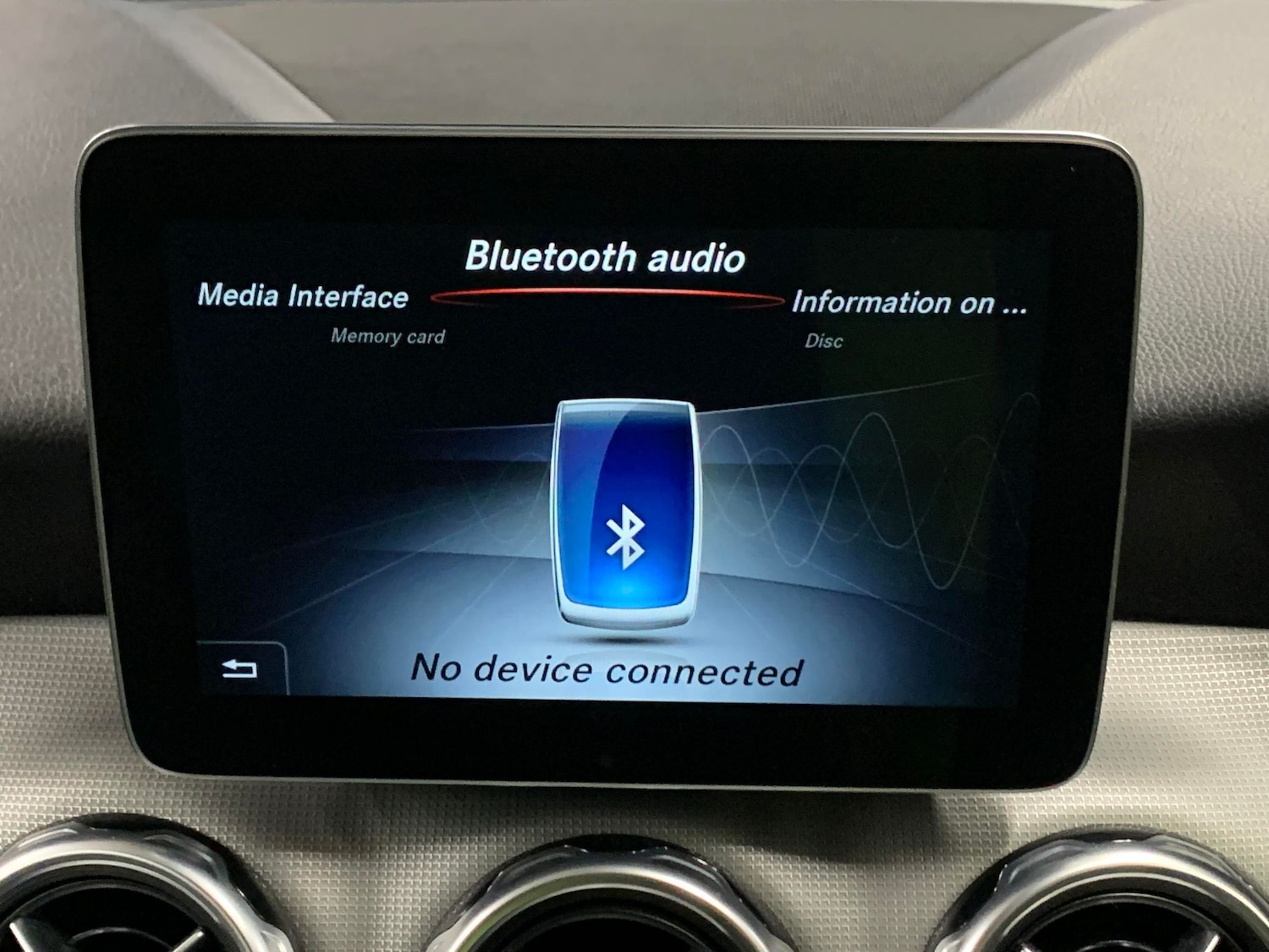 Used Mercedes-Benz GLA 2019 for sale - 76382961: Photo 17