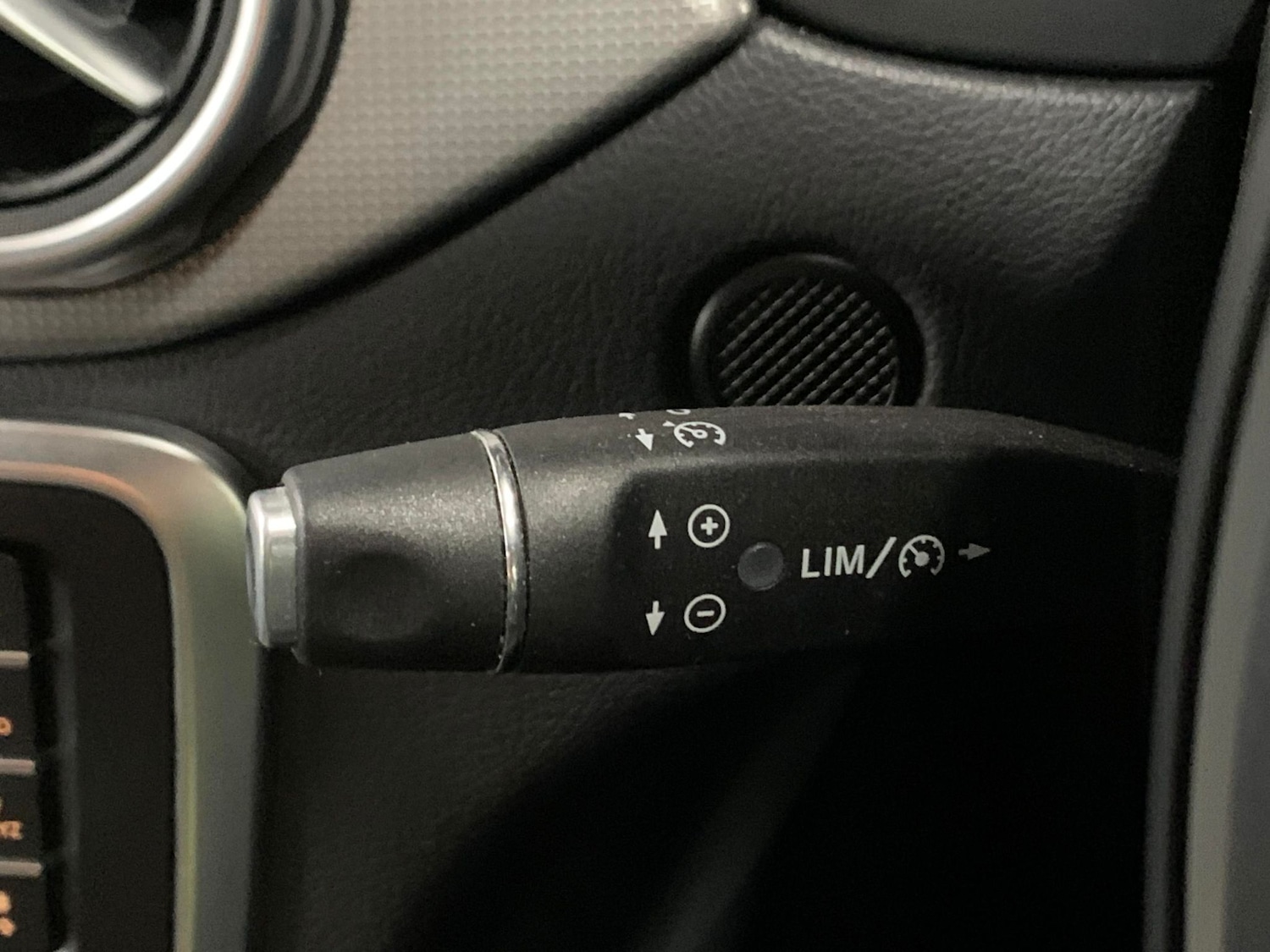 Used Mercedes-Benz GLA 2019 for sale - 76382961: Photo 24