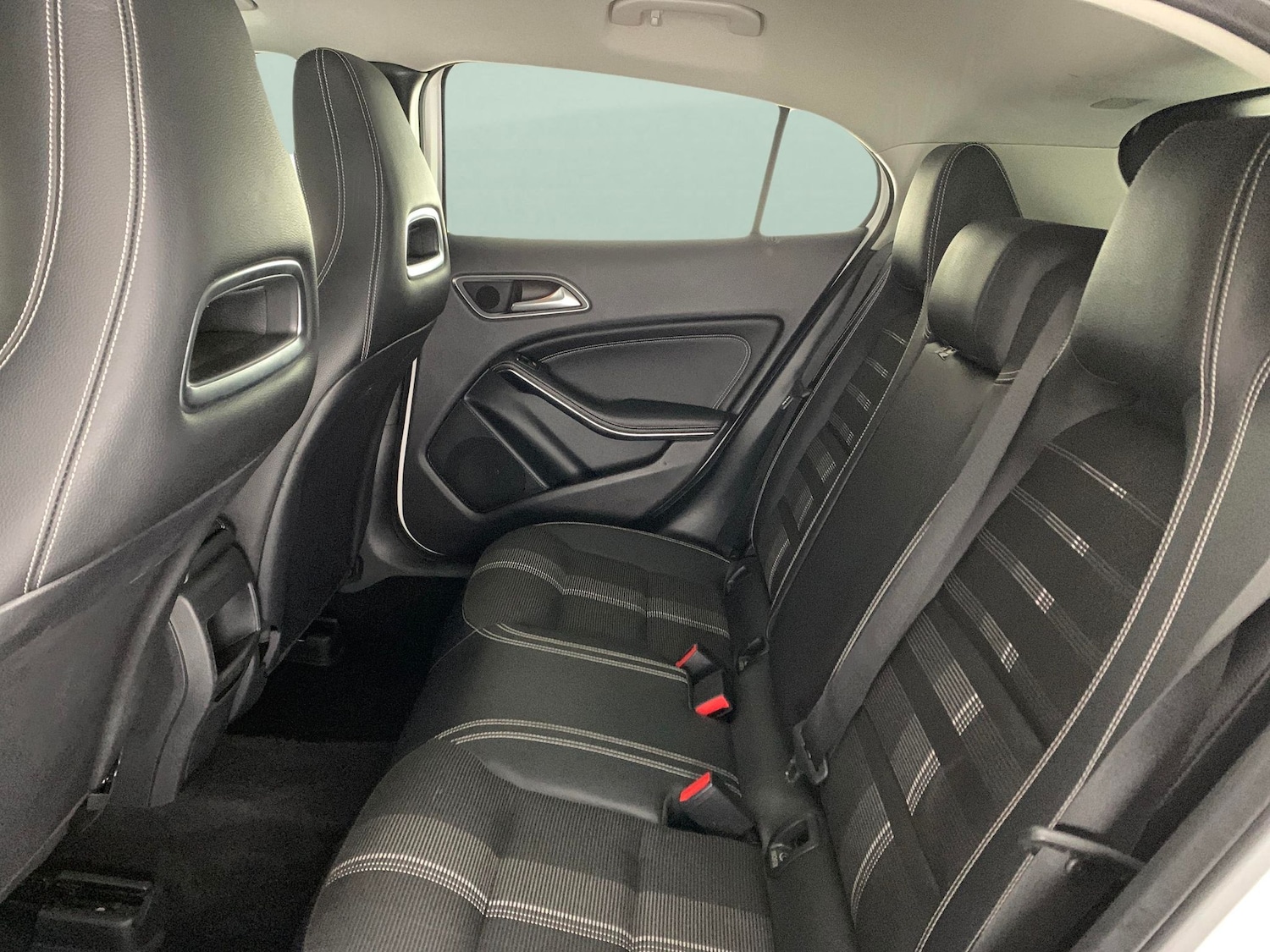 Used Mercedes-Benz GLA 2019 for sale - 76382961: Photo 32