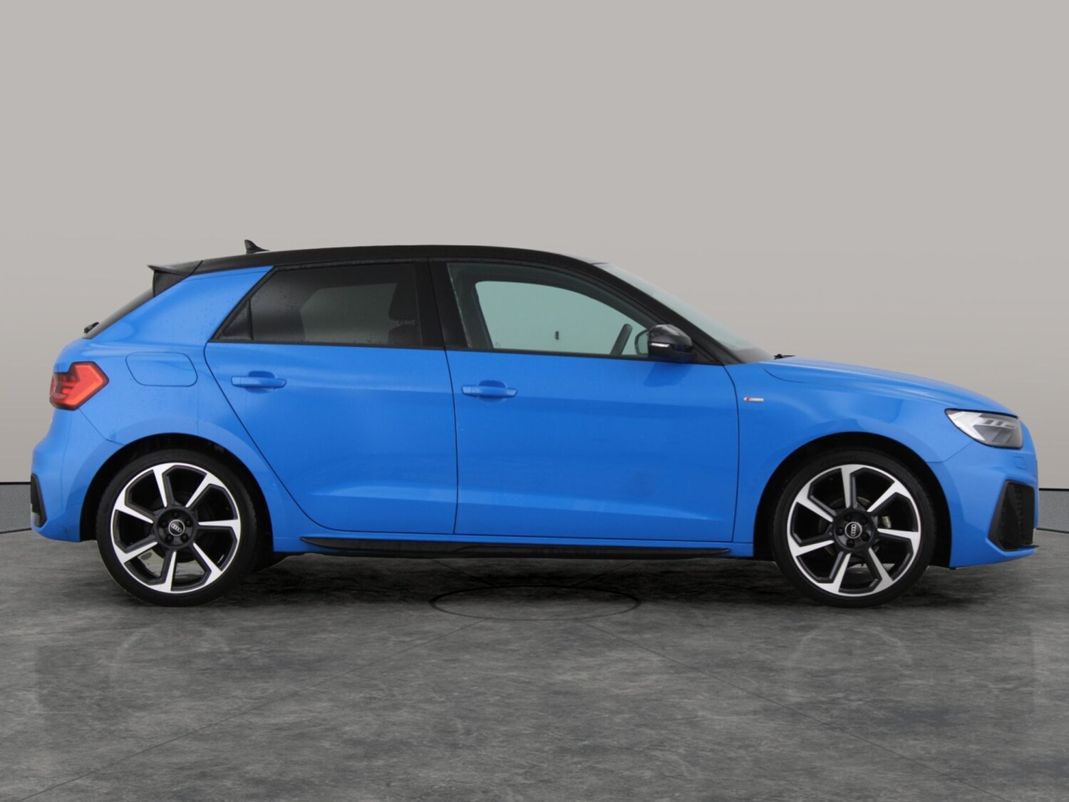Used Audi A1 for sale - 77208048: Photo 8