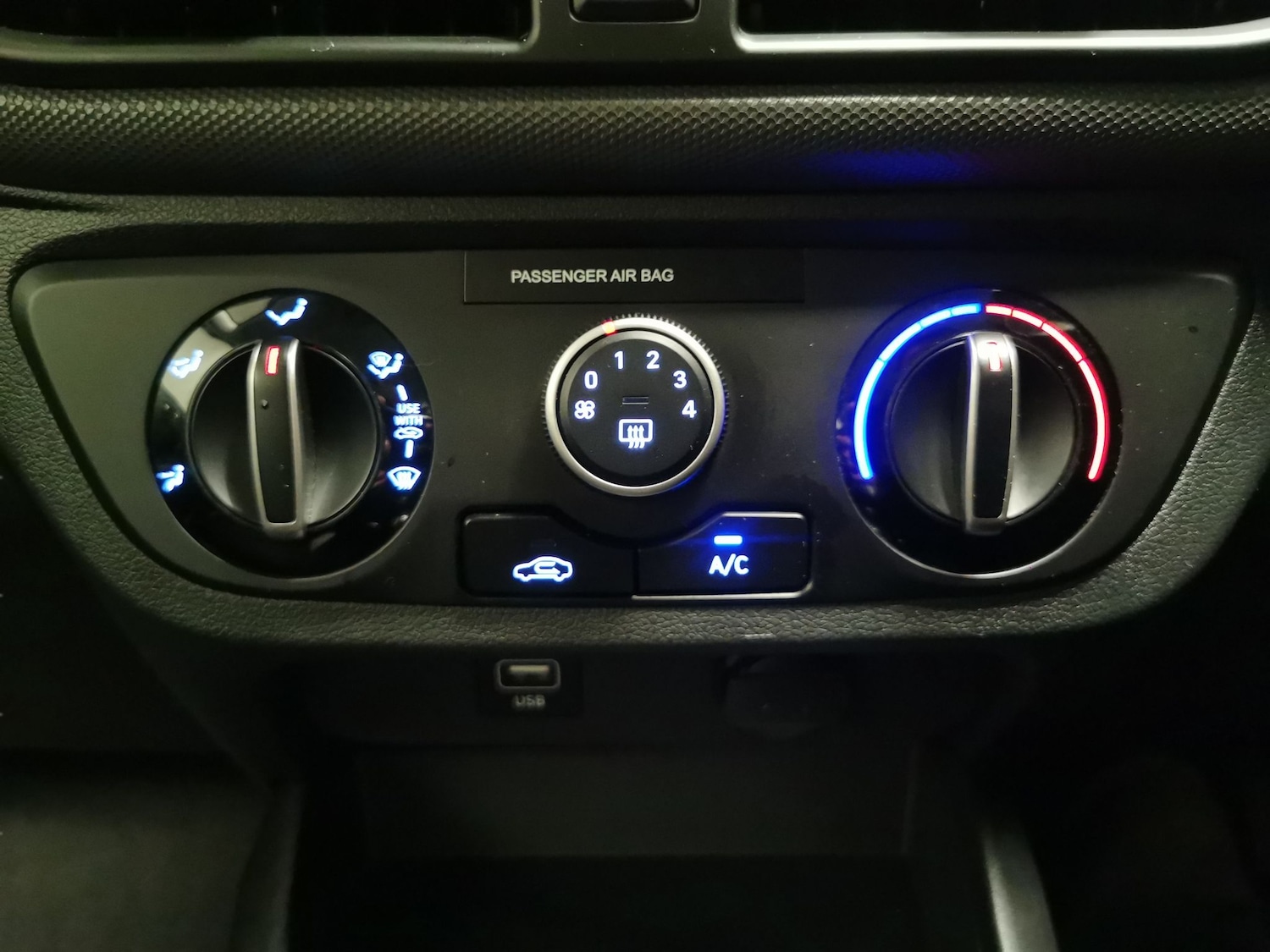 Used Hyundai i10 2022 for sale - 76984472: Photo 14