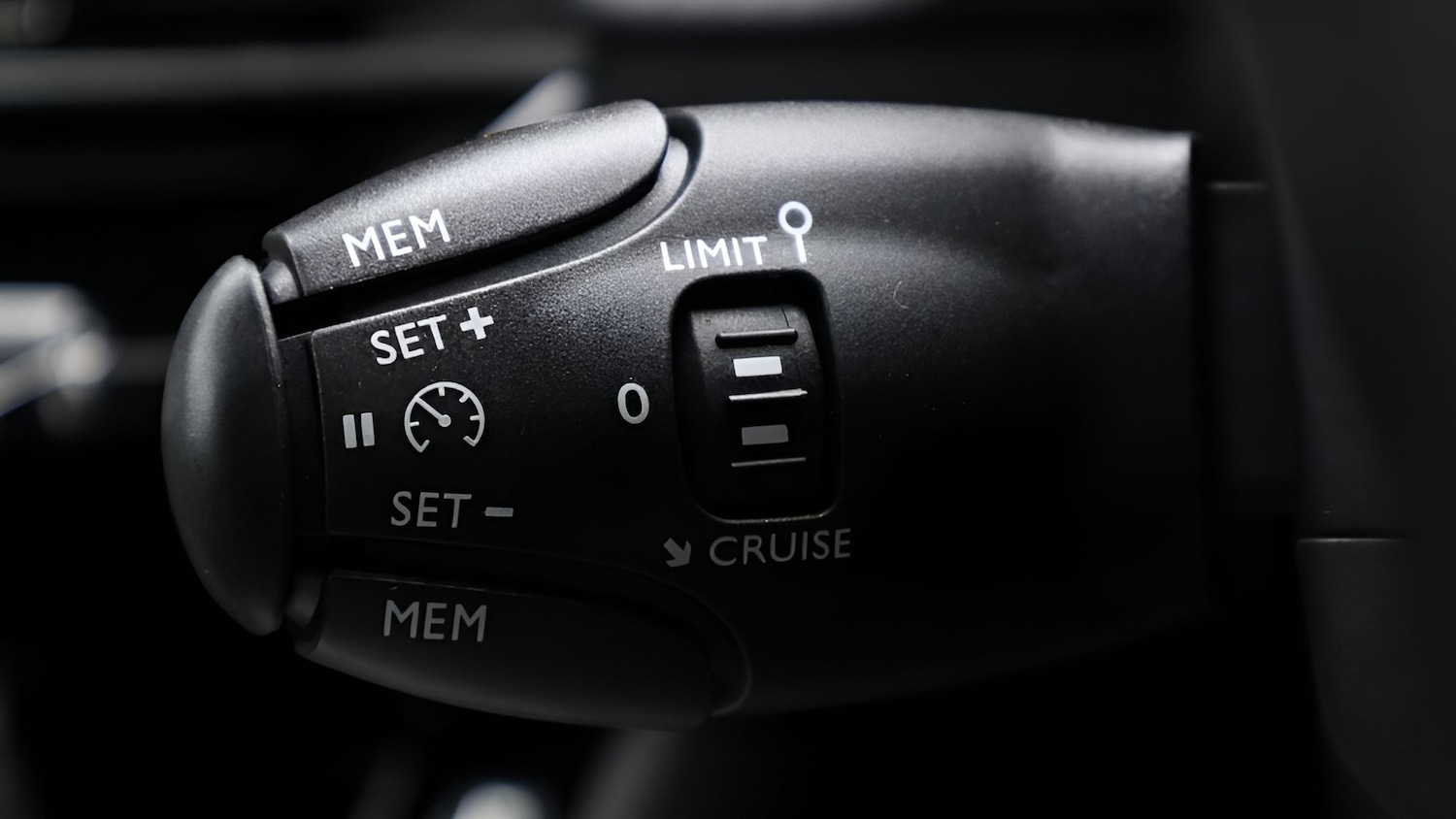 Used Peugeot 2008 2022 for sale - 76467574: Photo 15