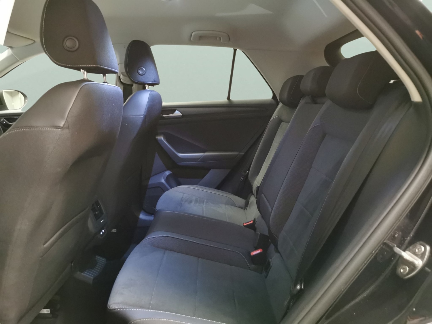 Used Volkswagen T-Roc 2022 for sale - 76197069: Photo 29