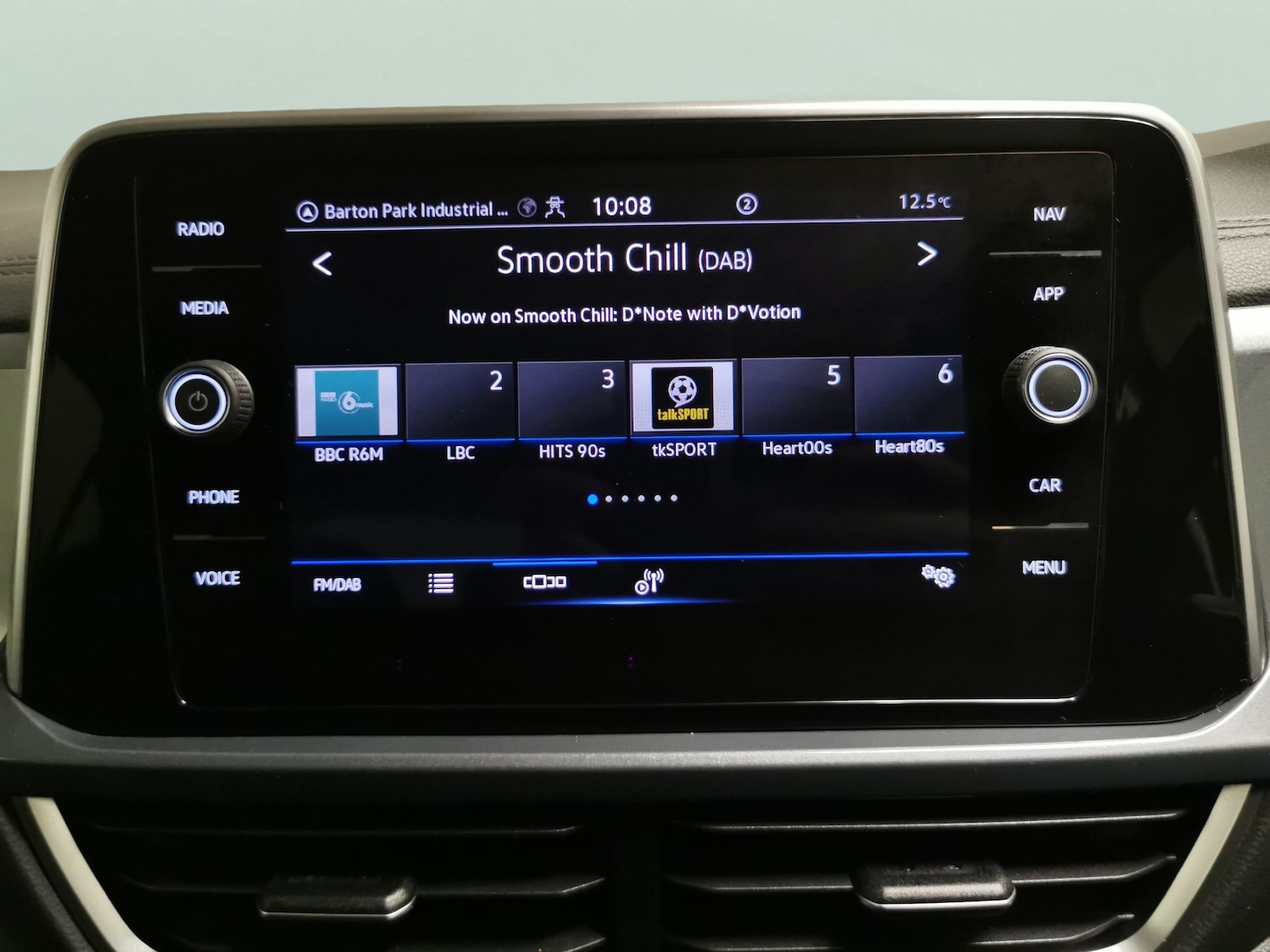Used Volkswagen T-Roc 2022 for sale - 76197069: Photo 7
