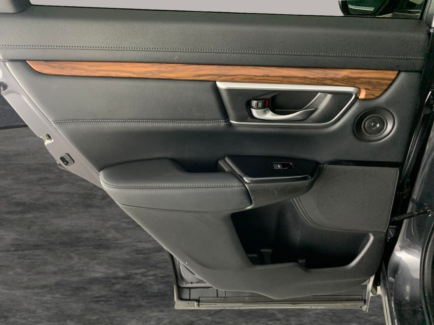 Used Honda CR-V 2020 for sale - 76545034: Photo 31