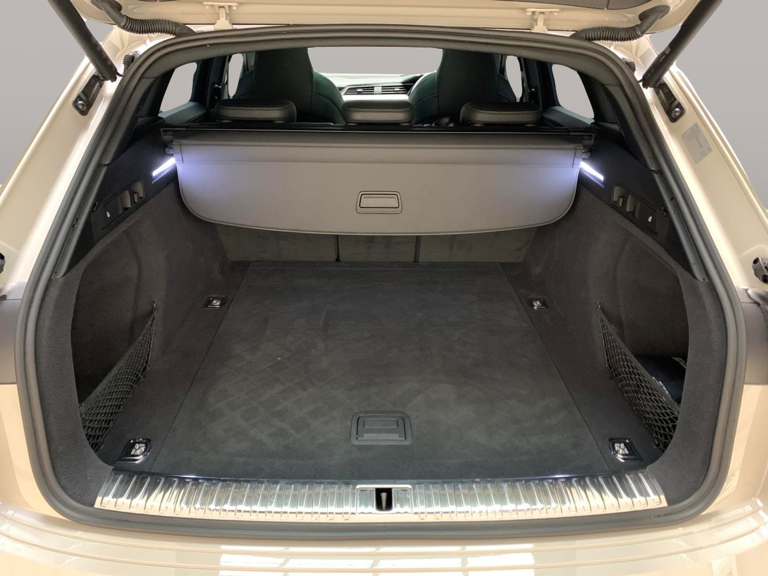 Used Audi e-tron 2021 for sale - 76392159: Photo 45