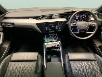 Used Audi e-tron 2021 for sale - 76392159: Photo