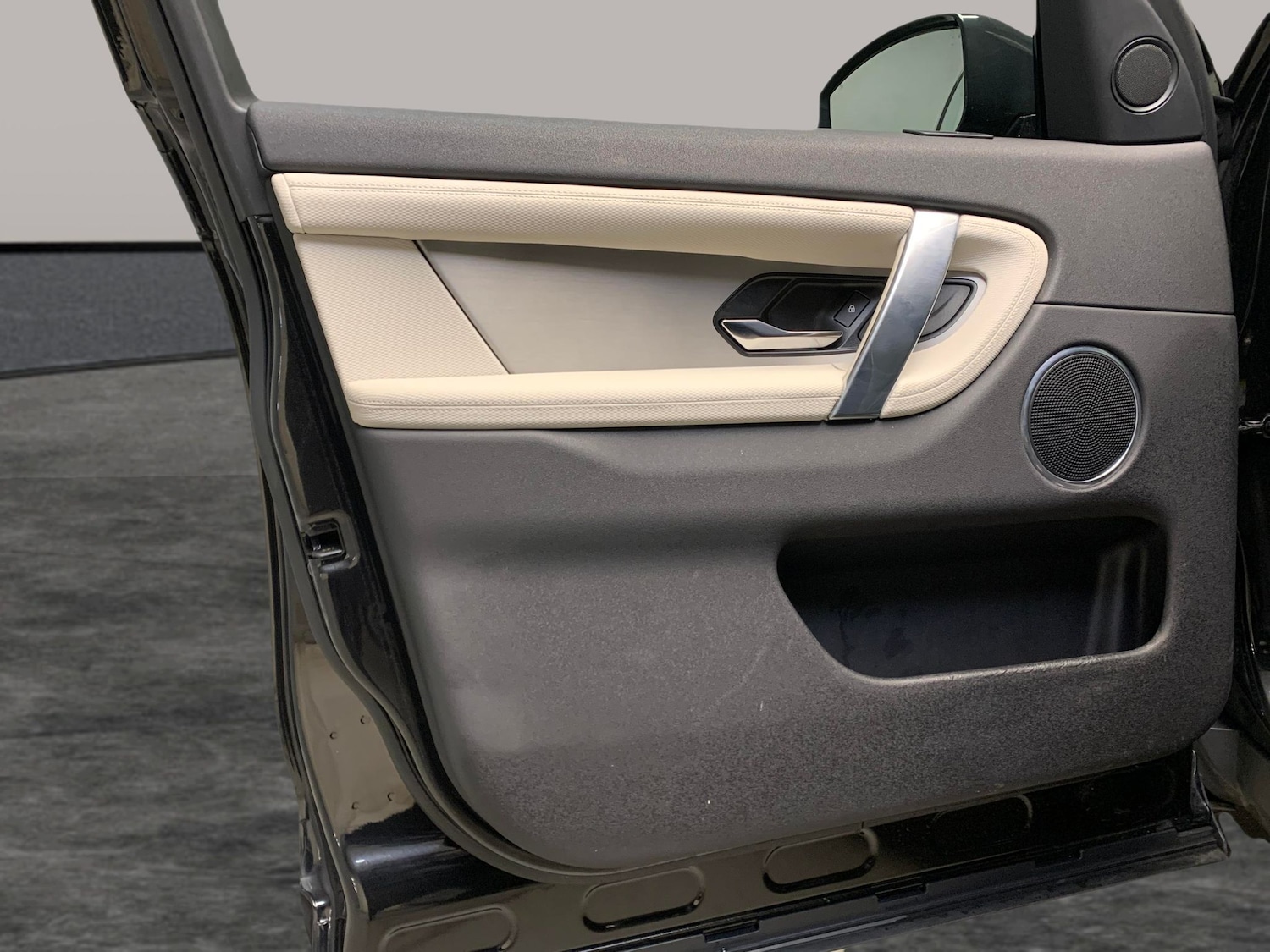 Used Land Rover Discovery Sport 2021 for sale - 77083534: Photo 25