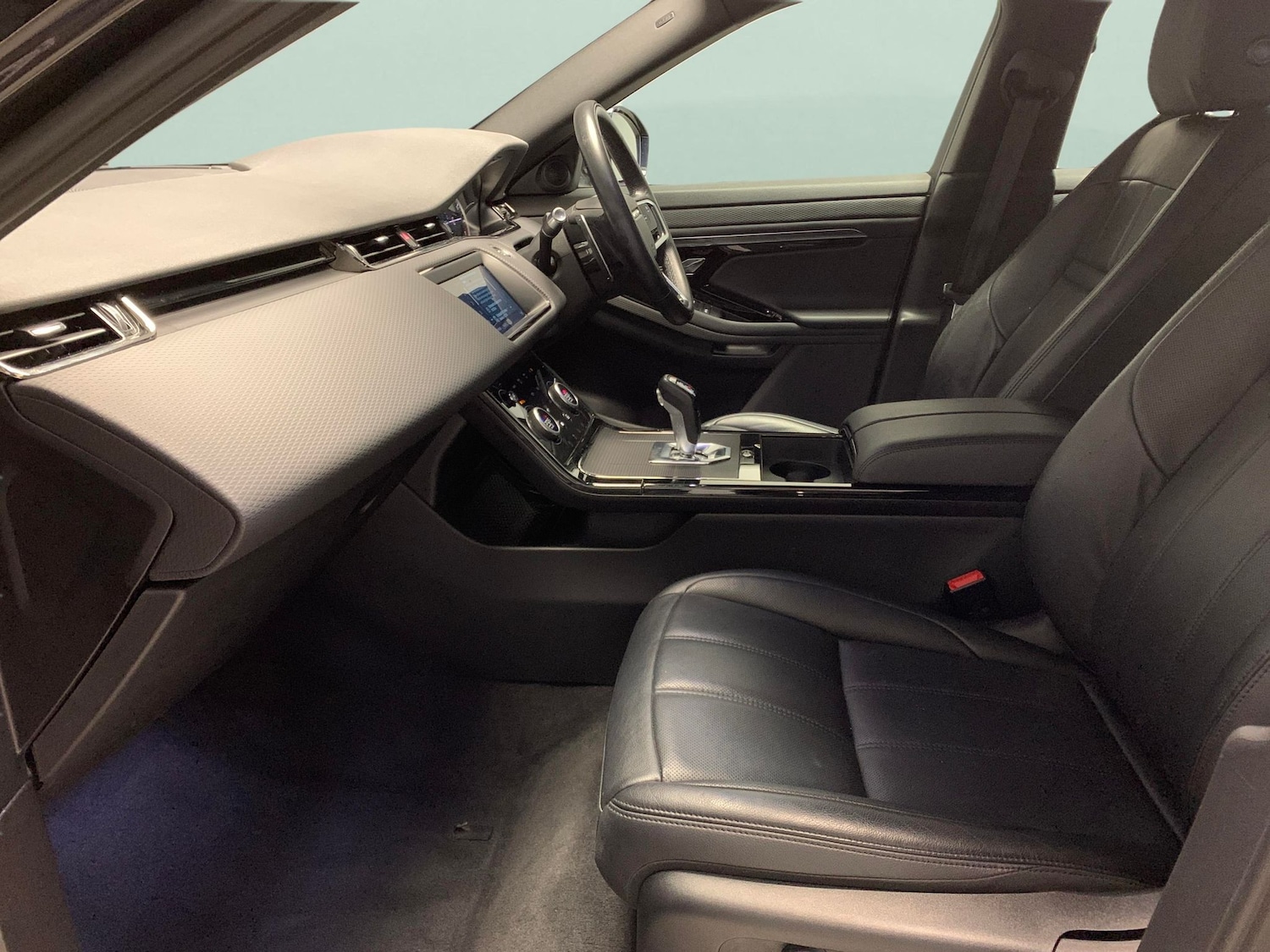 Used Land Rover Range Rover Evoque 2022 for sale - 77674307: Photo 4