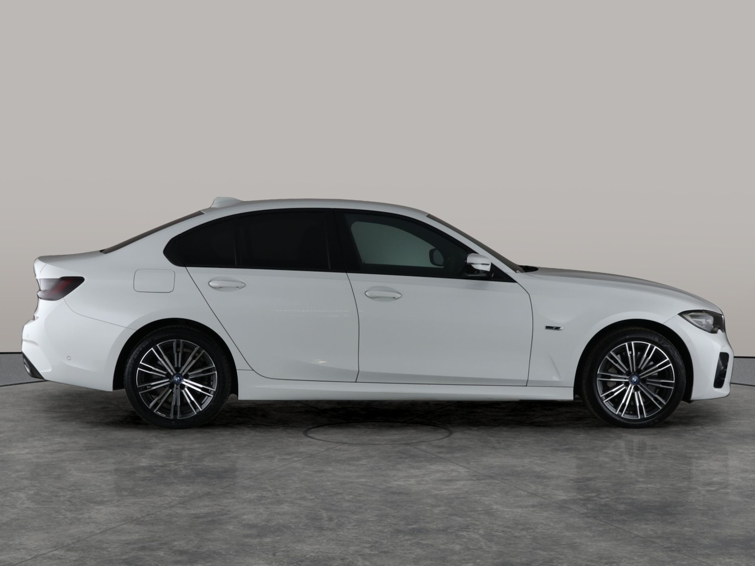 Used BMW 3 Series 2021 for sale - 76344767: Photo 11