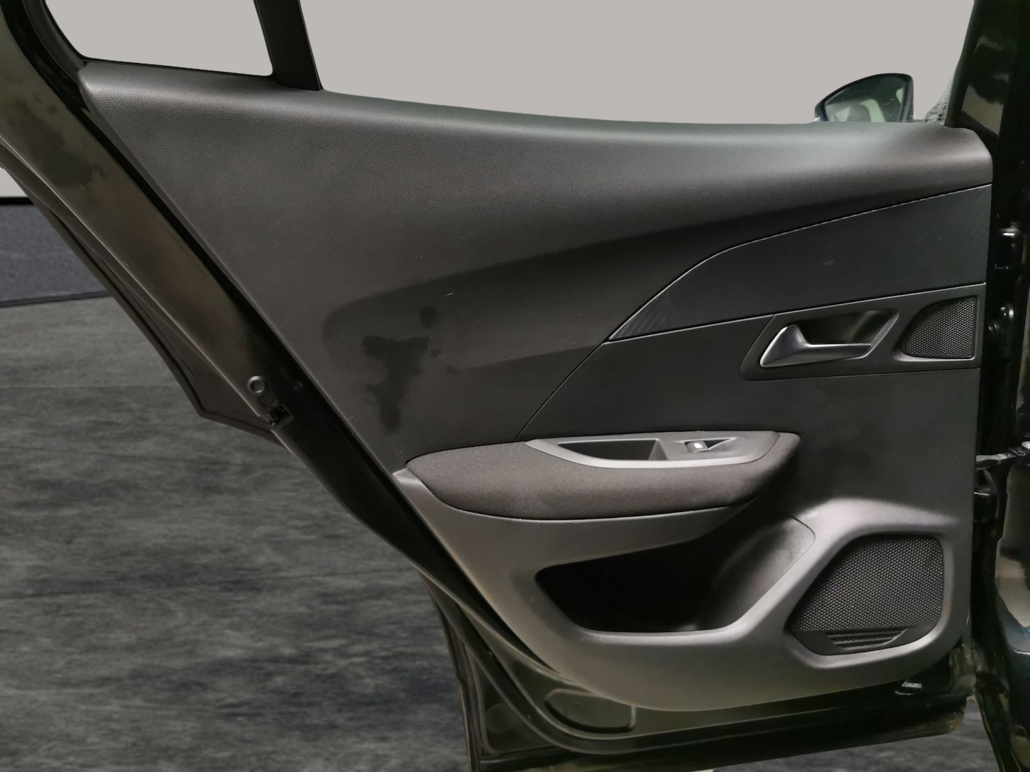 Used Peugeot 2008 2021 for sale - 76967221: Photo 27