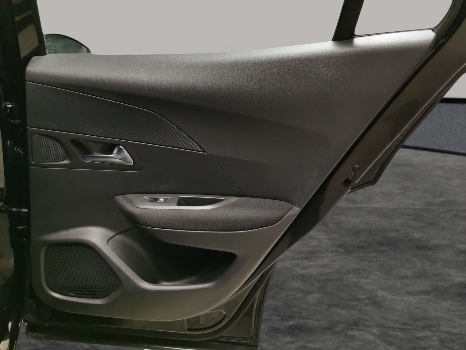 Used Peugeot 2008 2021 for sale - 76967221: Photo 28