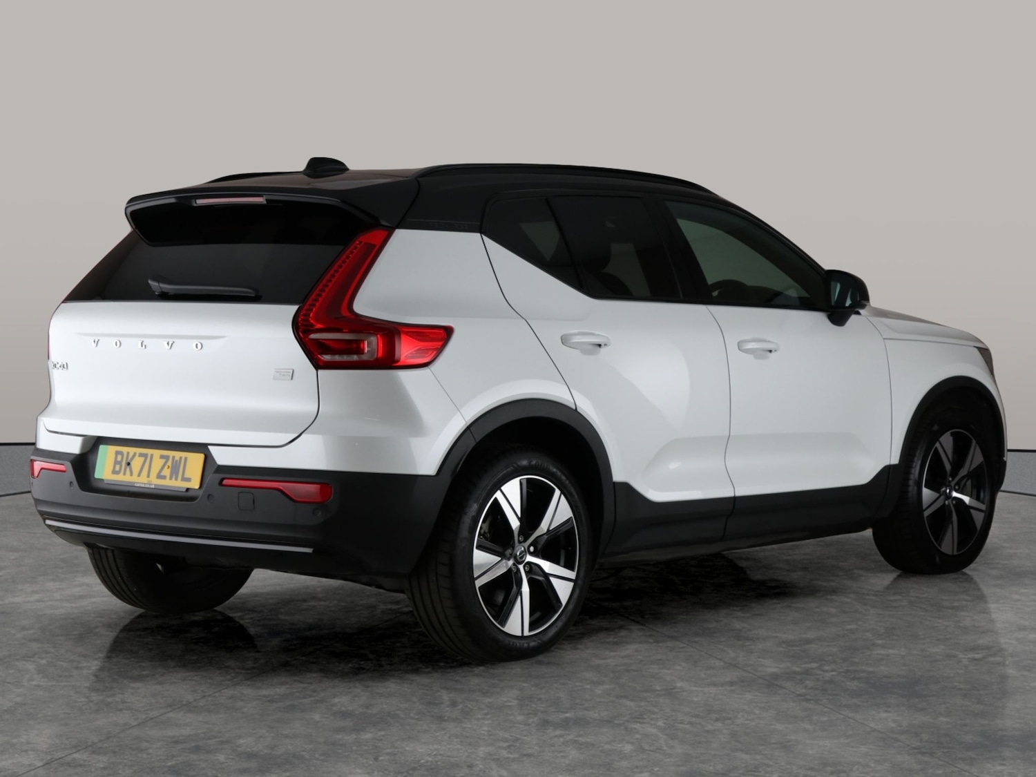 Used Volvo XC40 2021 for sale - 76704026: Photo 10