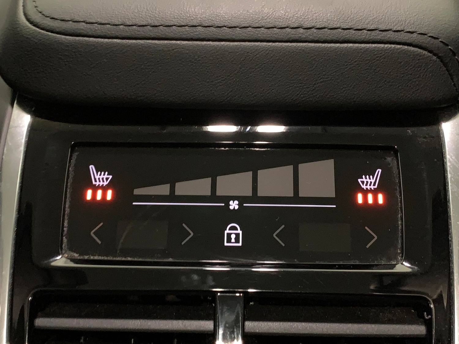 Used Volvo XC60 2023 for sale - 76758071: Photo 15