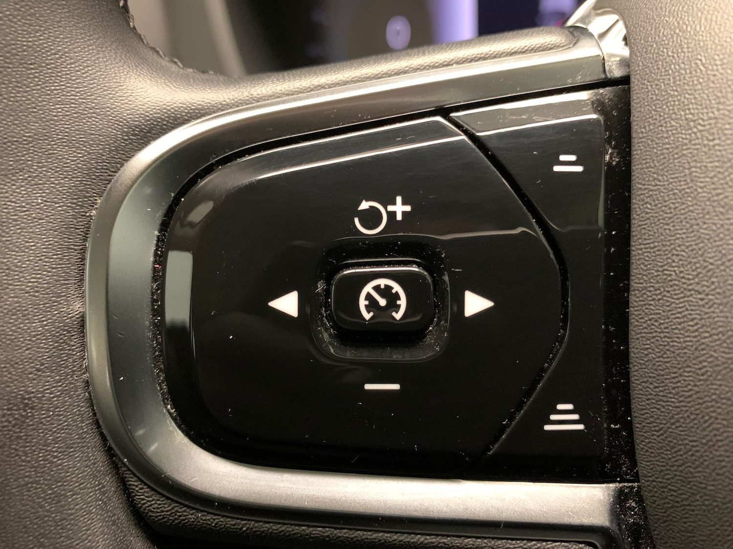 Used Volvo XC60 2023 for sale - 76758071: Photo 20