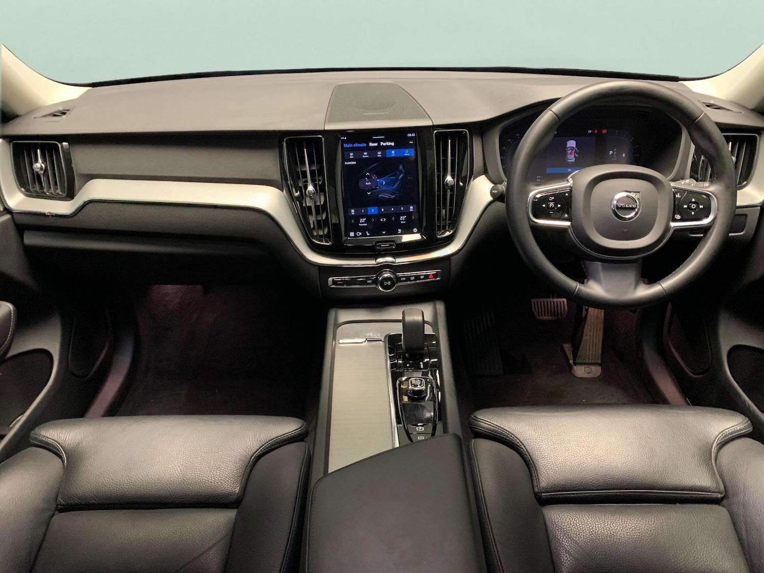 Used Volvo XC60 2023 for sale - 76758071: Photo 7