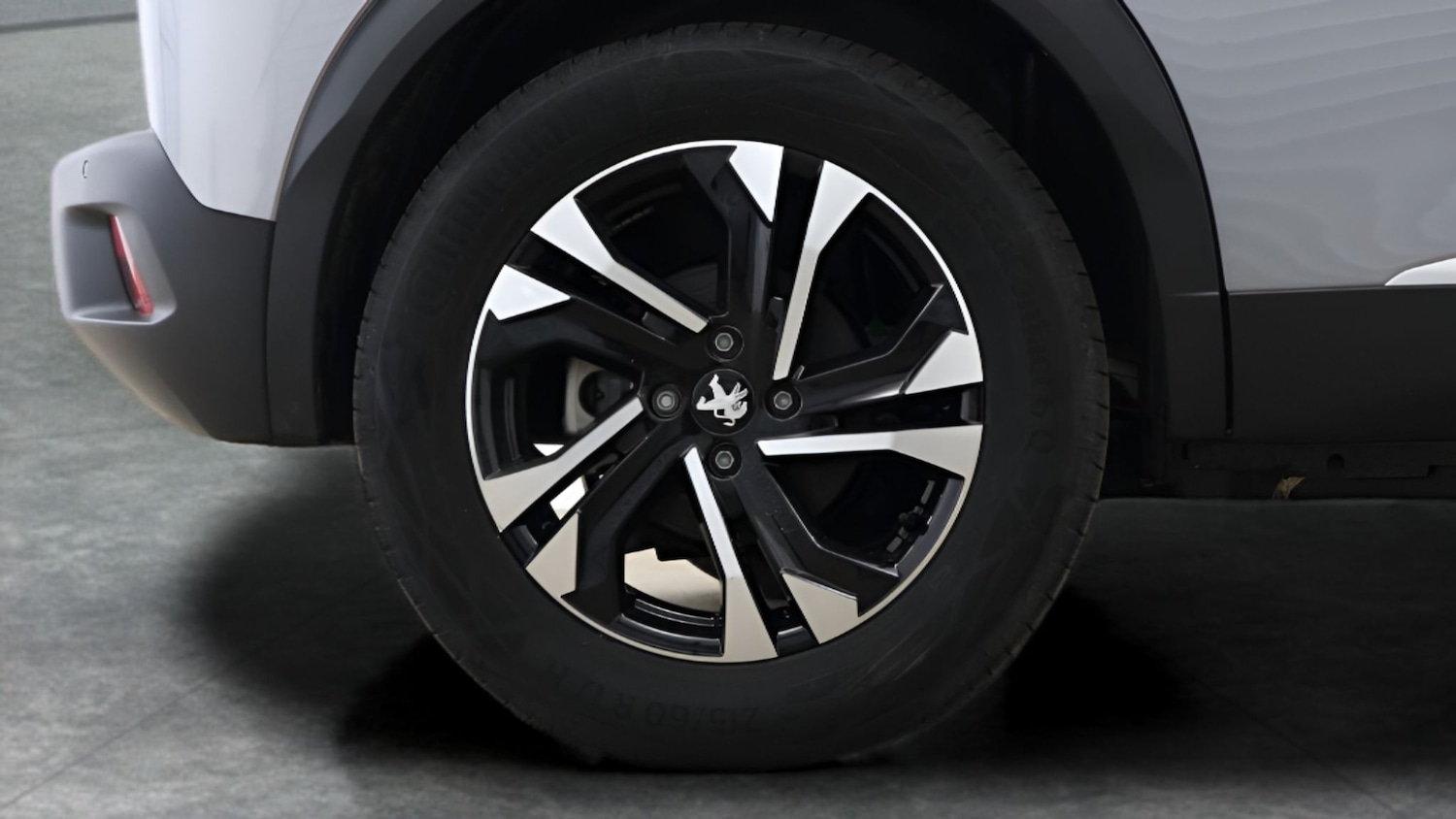 Used Peugeot E-2008 2022 for sale - 76555054: Photo 22