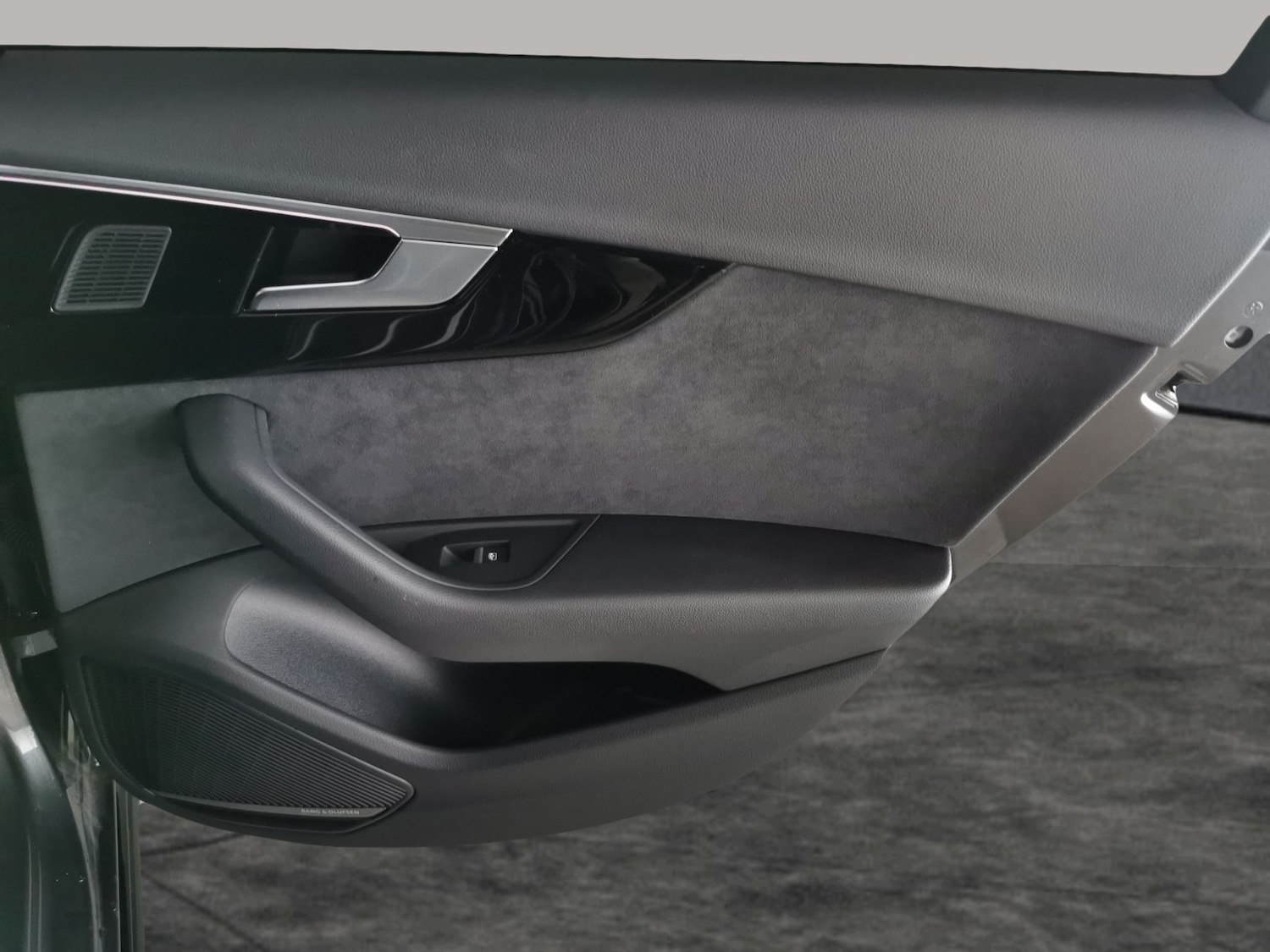 Used Audi A4 2023 for sale - 76653043: Photo 32