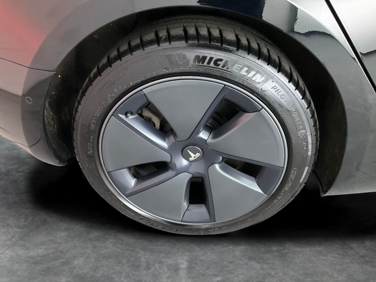 Used Tesla Model 3 2021 for sale - 76565986: Photo 30