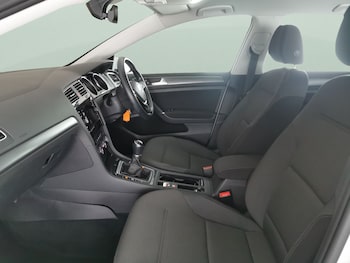 Used Volkswagen Golf 2017 for sale - 76534221: Photo